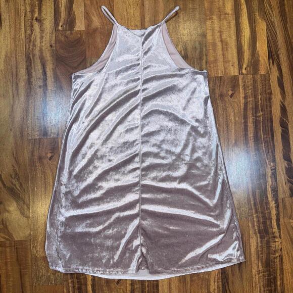 Charming Charlie blush velvet mini dress - Picture 3 of 8